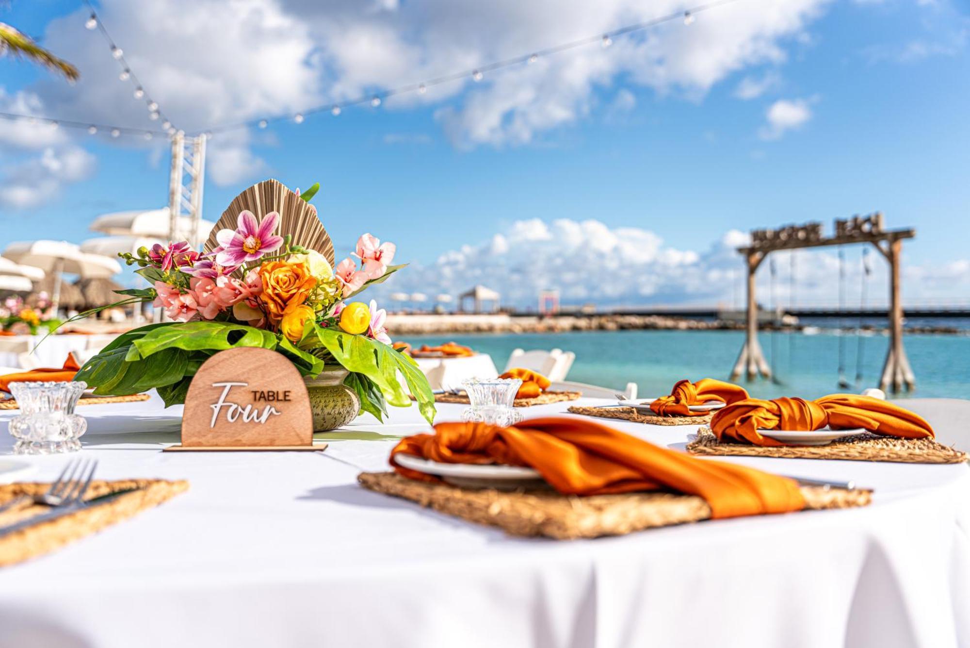 Mangrove Beach Corendon Curacao All-Inclusive Resort, Curio By Hilton Willemstad Eksteriør bilde